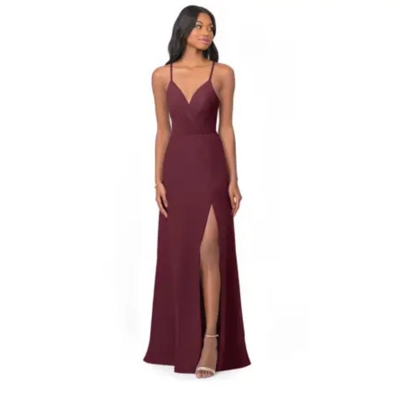 Fame and Partners-wine color maxi size 4